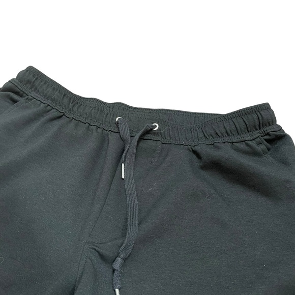 American Eagle Men’s Black Shorts Pockets Drawstring Athletic Size XL 5” - Picture 2 of 5